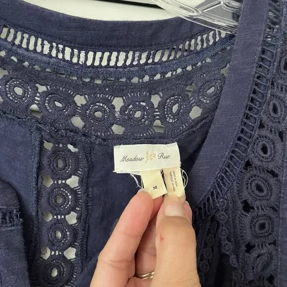 Anthropologie Meadow Rue Navy Blue blouse size M crochet eyelet scalloped hem - Picture 5 of 7